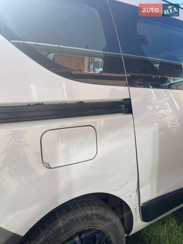 Минивэн Dacia Dokker 2014 в Коломые