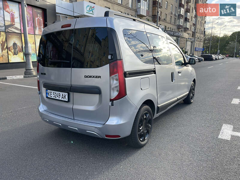 Мінівен Dacia Dokker 2015 в Харкові