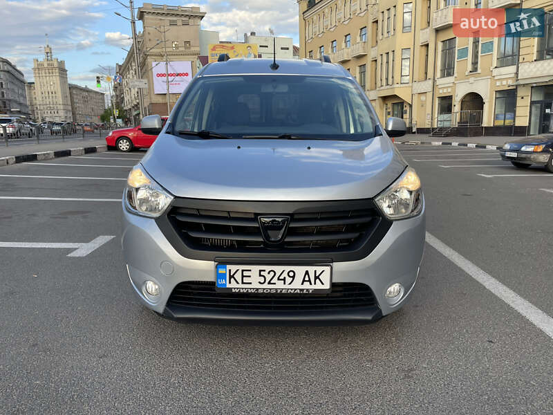 Мінівен Dacia Dokker 2015 в Харкові