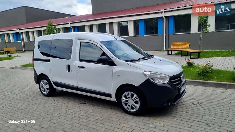 Мінівен Dacia Dokker 2013 в 