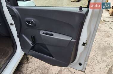 Грузовой фургон Dacia Dokker 2013 в 