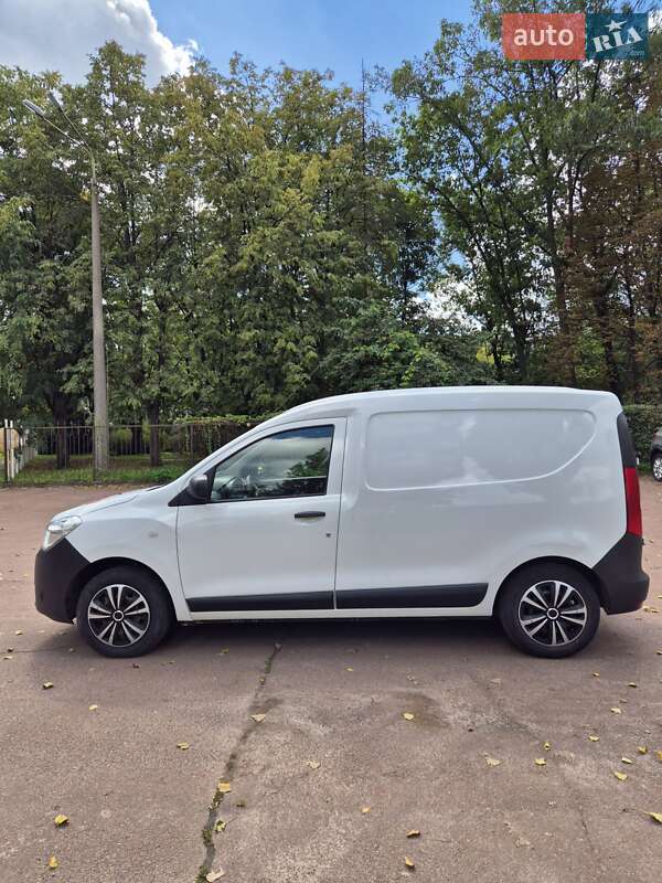Грузопассажирский фургон Dacia Dokker 2016 в Киеве
