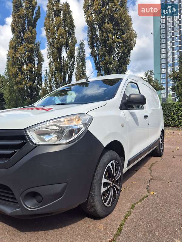 Грузопассажирский фургон Dacia Dokker 2016 в Киеве