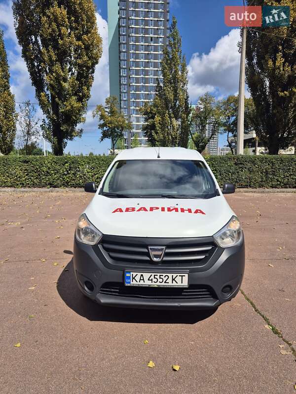 Грузопассажирский фургон Dacia Dokker 2016 в Киеве