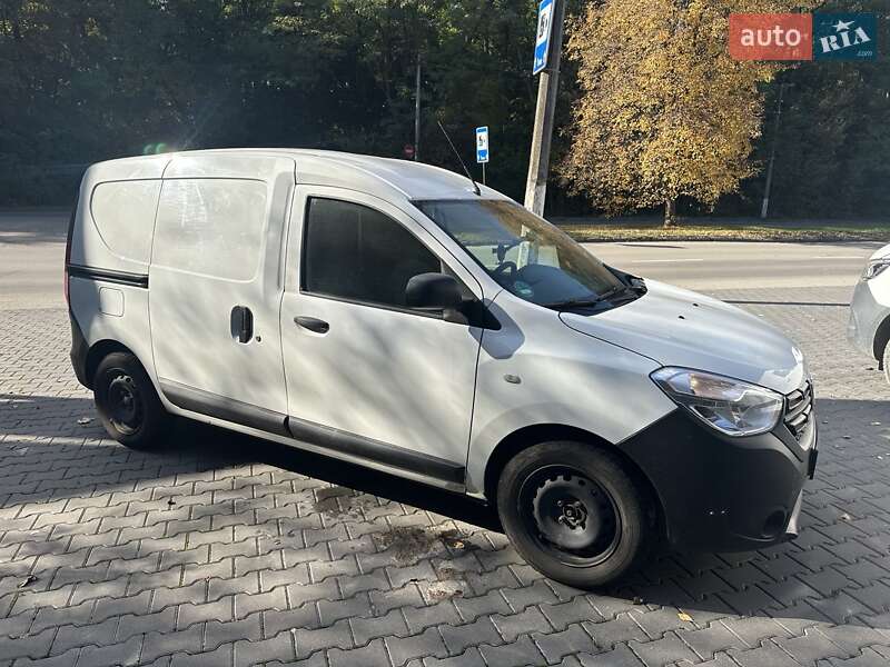 Вантажний фургон Dacia Dokker 2017 в Чернівцях фото 2 Вантажний фургон Dacia Dokker 2017 в Чернівцях