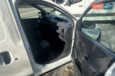 Грузовой фургон Dacia Dokker 2017 в  фото 9 Грузовой фургон Dacia Dokker 2017 в
