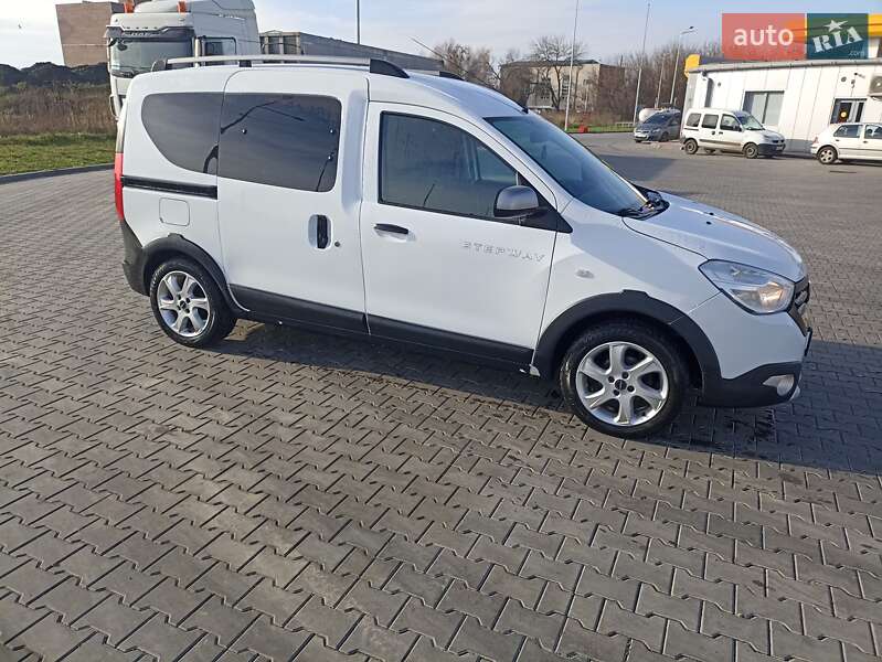 Минивэн Dacia Dokker 2015 в Луцке фото 14 Минивэн Dacia Dokker 2015 в Луцке