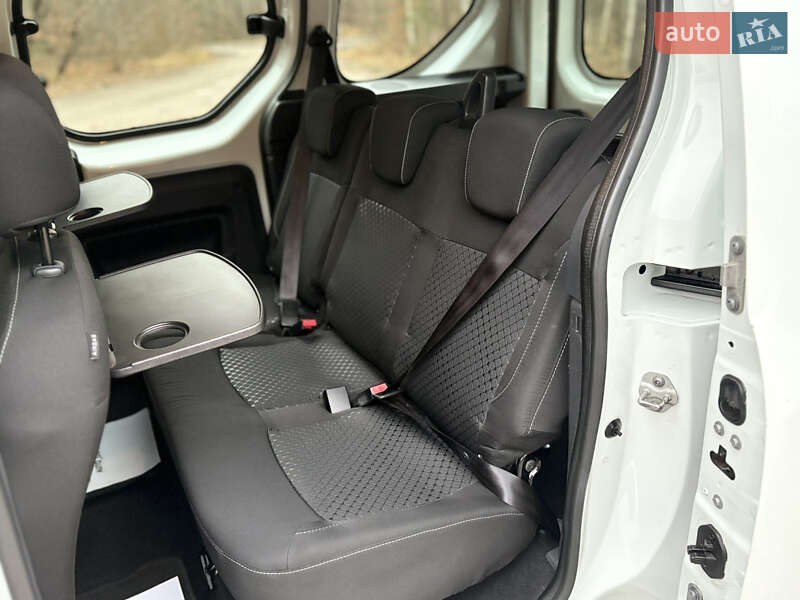 Минивэн Dacia Dokker 2020 в Радомышле фото 36 Минивэн Dacia Dokker 2020 в Радомышле