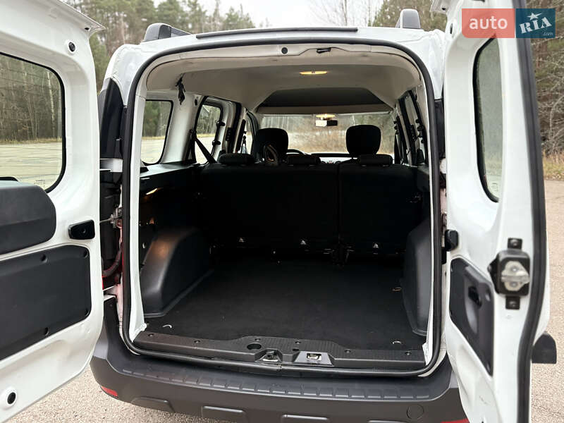 Минивэн Dacia Dokker 2020 в Радомышле фото 45 Минивэн Dacia Dokker 2020 в Радомышле