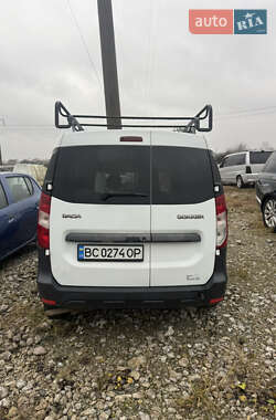 Вантажний фургон Dacia Dokker 2013 в Новояворівську