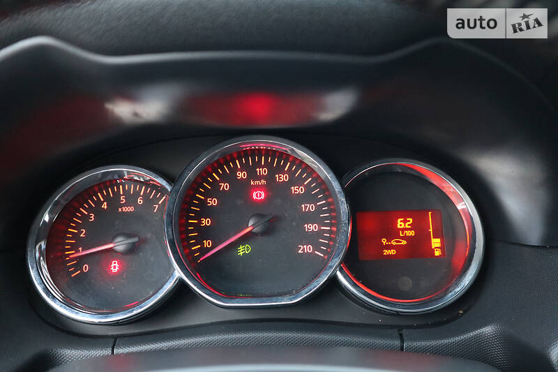 Позашляховик / Кросовер Dacia Duster 2015 в Дрогобичі