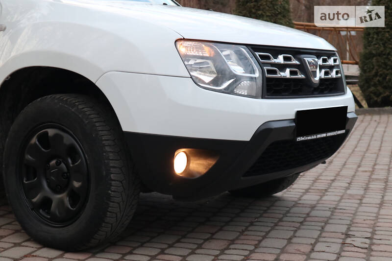 Позашляховик / Кросовер Dacia Duster 2015 в Дрогобичі