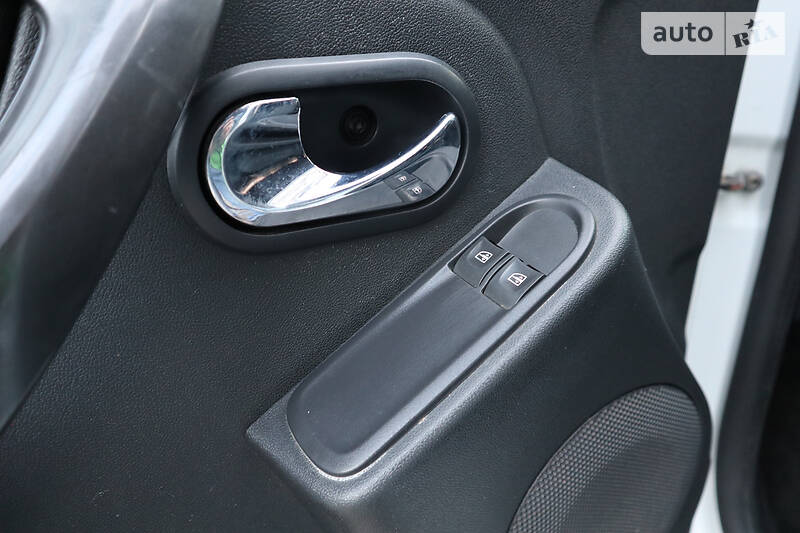 Позашляховик / Кросовер Dacia Duster 2015 в Дрогобичі