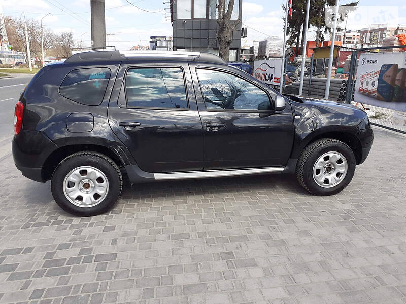 Позашляховик / Кросовер Dacia Duster 2011 в Тернополі