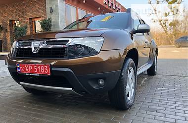 Позашляховик / Кросовер Dacia Duster 2011 в 