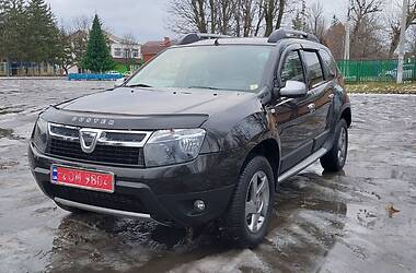 Позашляховик / Кросовер Dacia Duster 2013 в Умані