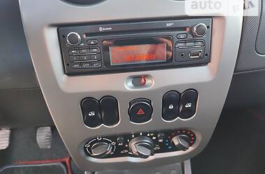 Позашляховик / Кросовер Dacia Duster 2013 в Ковелі