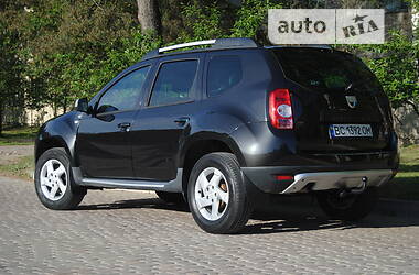 Внедорожник / Кроссовер Dacia Duster 2011 в Новояворовске