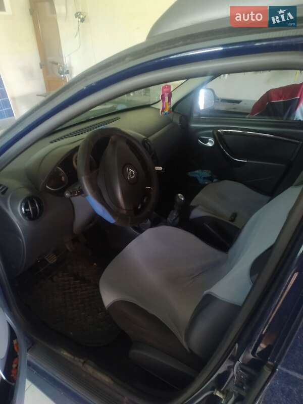 Внедорожник / Кроссовер Dacia Duster 2011 в Тернополе фото 4 Внедорожник / Кроссовер Dacia Duster 2011 в Тернополе