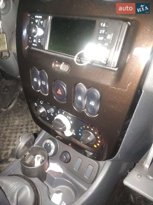 Внедорожник / Кроссовер Dacia Duster 2011 в Тернополе фото 11 Внедорожник / Кроссовер Dacia Duster 2011 в Тернополе