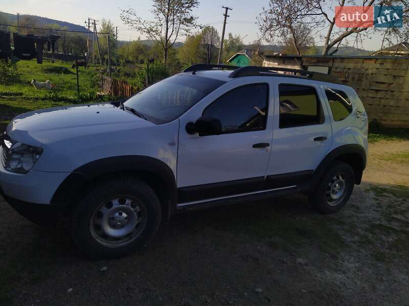 Внедорожник / Кроссовер Dacia Duster 2011 в Долине