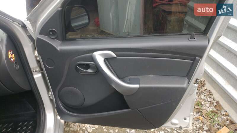 Внедорожник / Кроссовер Dacia Duster 2010 в Новомиргороде