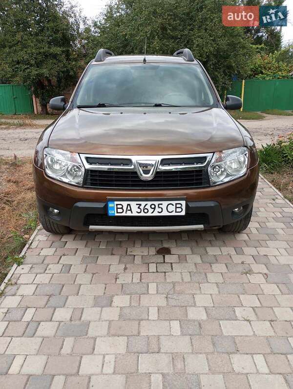 Внедорожник / Кроссовер Dacia Duster 2012 в Александровке