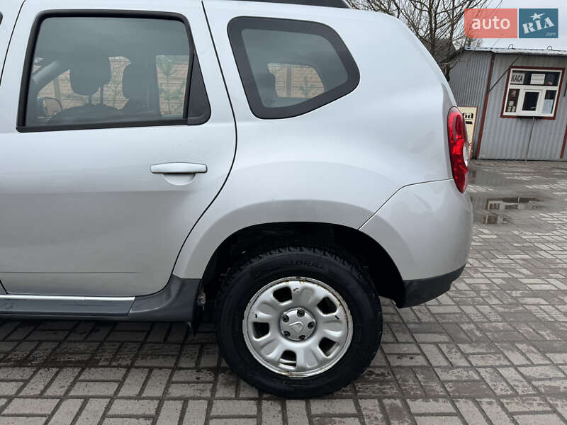 Позашляховик / Кросовер Dacia Duster 2011 в Дубні