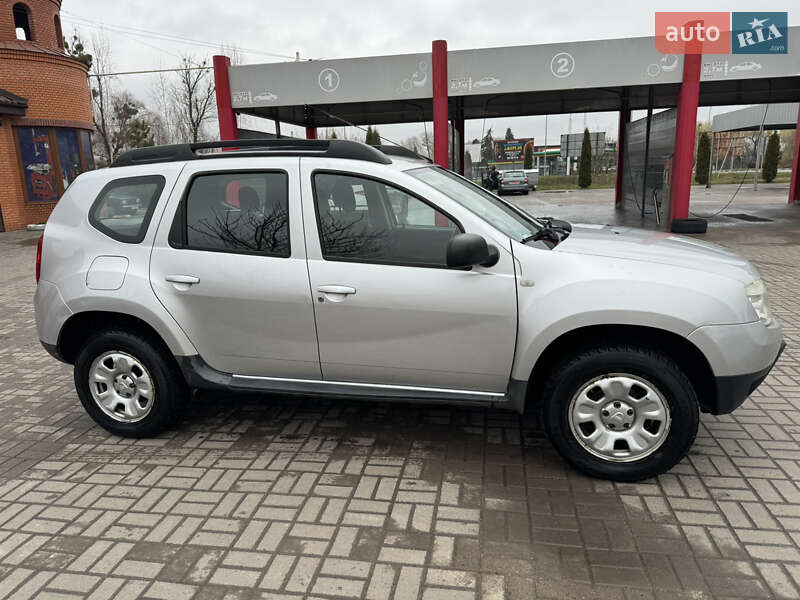 Позашляховик / Кросовер Dacia Duster 2011 в Дубні