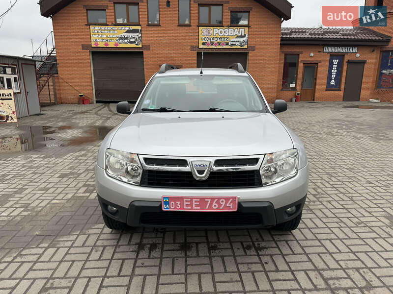 Позашляховик / Кросовер Dacia Duster 2011 в Дубні