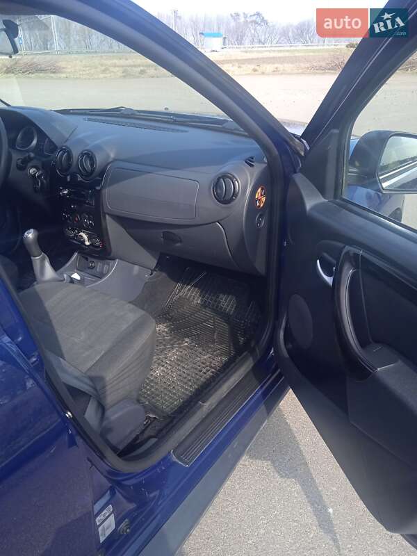 Внедорожник / Кроссовер Dacia Duster 2011 в Ровно