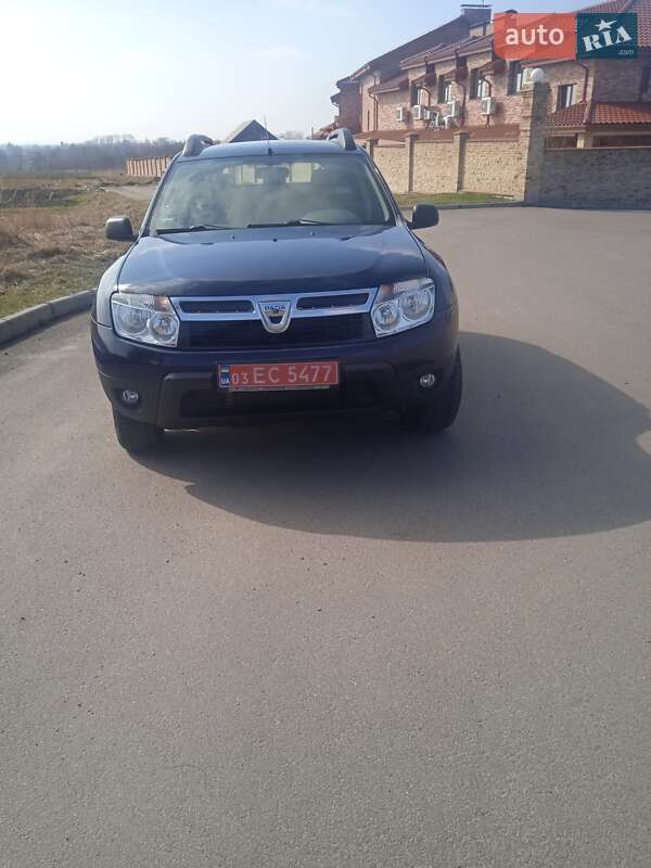 Dacia Duster 2011