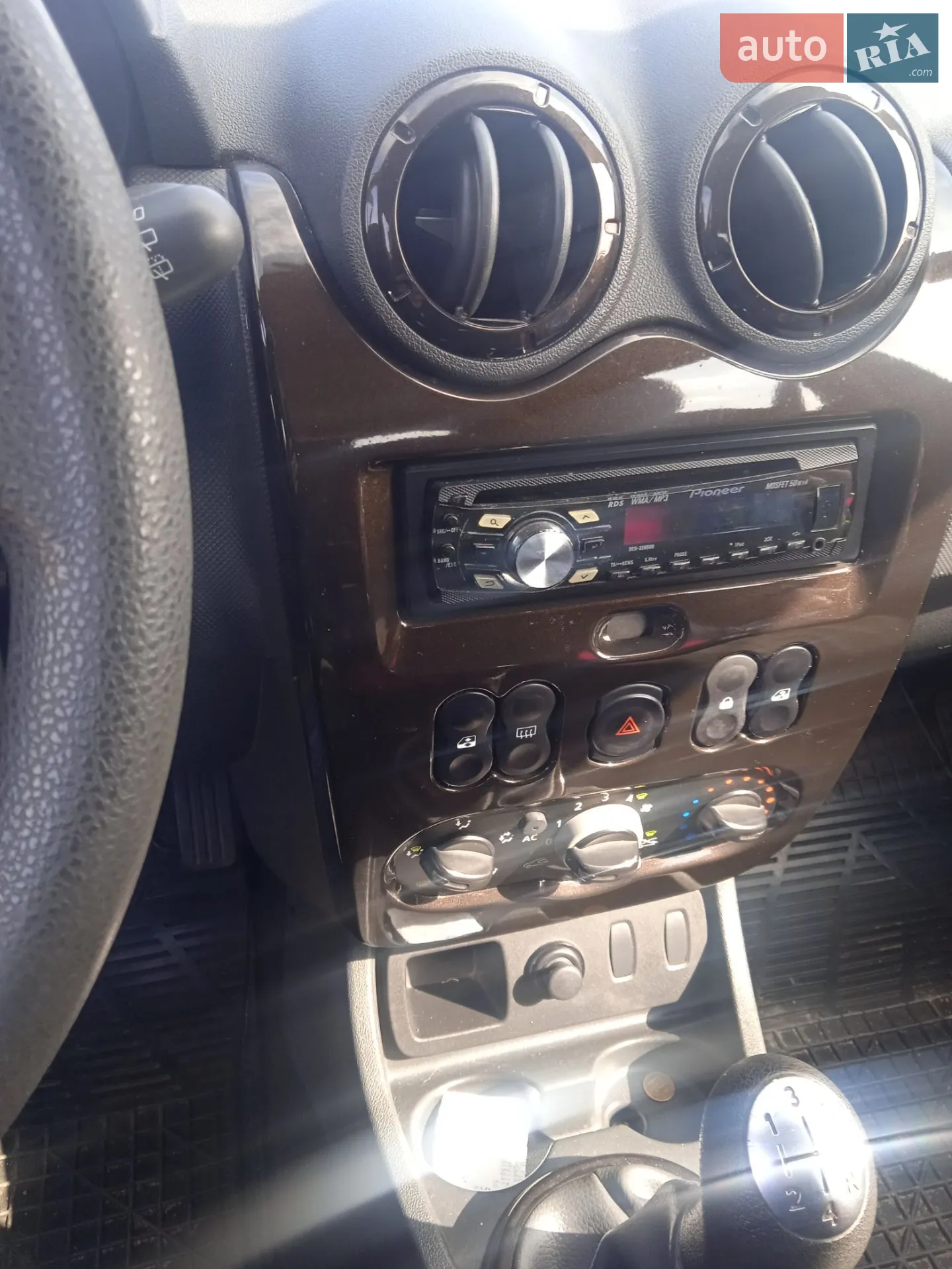 2011 Dacia Duster - мініатюра 16