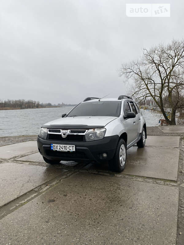 Внедорожник / Кроссовер Dacia Duster 2011 в Староконстантинове