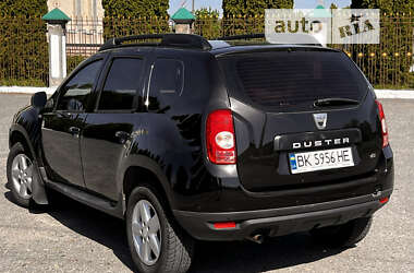 Позашляховик / Кросовер Dacia Duster 2010 в Дубні
