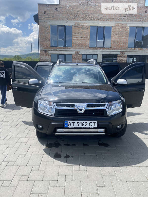 Позашляховик / Кросовер Dacia Duster 2011 в Івано-Франківську