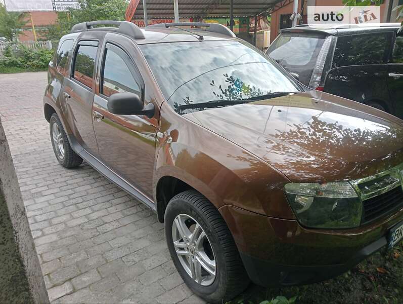 Dacia Duster 2011