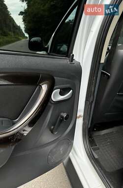 Внедорожник / Кроссовер Dacia Duster 2011 в 
