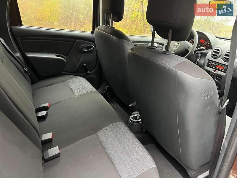 Внедорожник / Кроссовер Dacia Duster 2011 в Чернигове