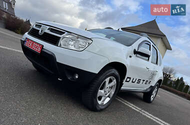 Внедорожник / Кроссовер Dacia Duster 2011 в Владимире