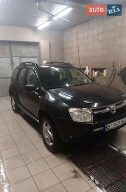 Позашляховик / Кросовер Dacia Duster 2010 в Полтаві