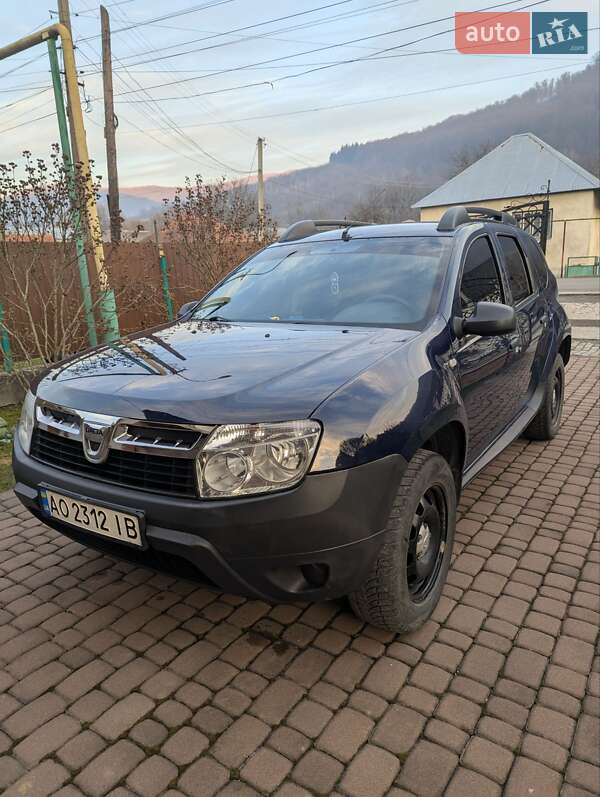 Внедорожник / Кроссовер Dacia Duster 2012 в Сваляве