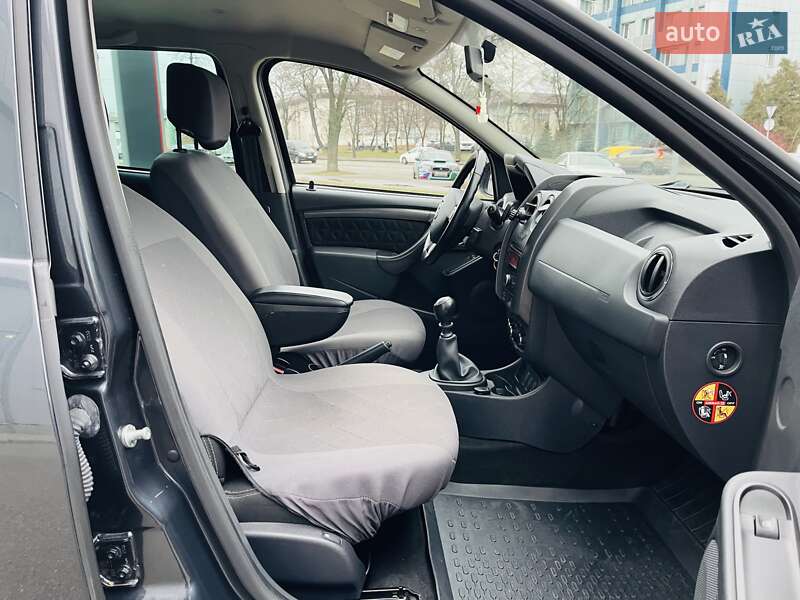 Внедорожник / Кроссовер Dacia Duster 2014 в Киеве