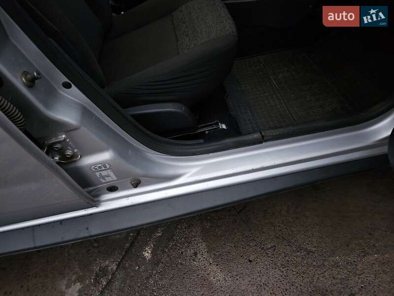 Позашляховик / Кросовер Dacia Duster 2011 в Новомосковську