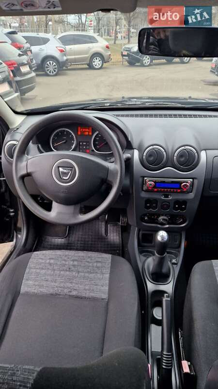 Позашляховик / Кросовер Dacia Duster 2010 в Миколаєві