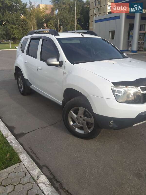 Внедорожник / Кроссовер Dacia Duster 2012 в 