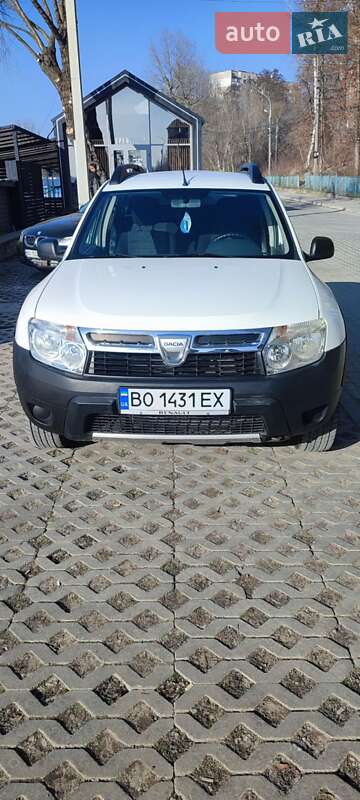 Позашляховик / Кросовер Dacia Duster 2011 в Тернополі