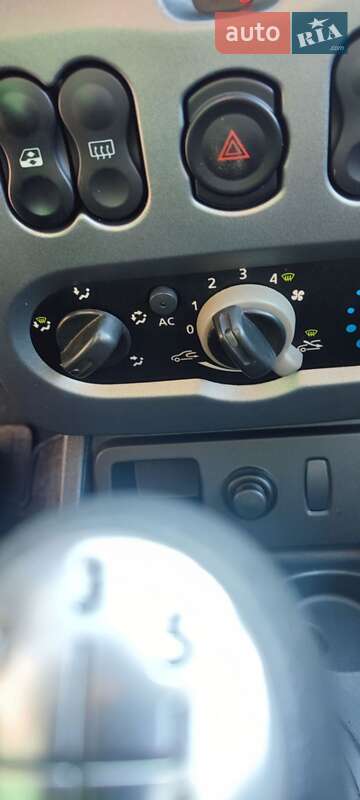 Позашляховик / Кросовер Dacia Duster 2011 в Тернополі