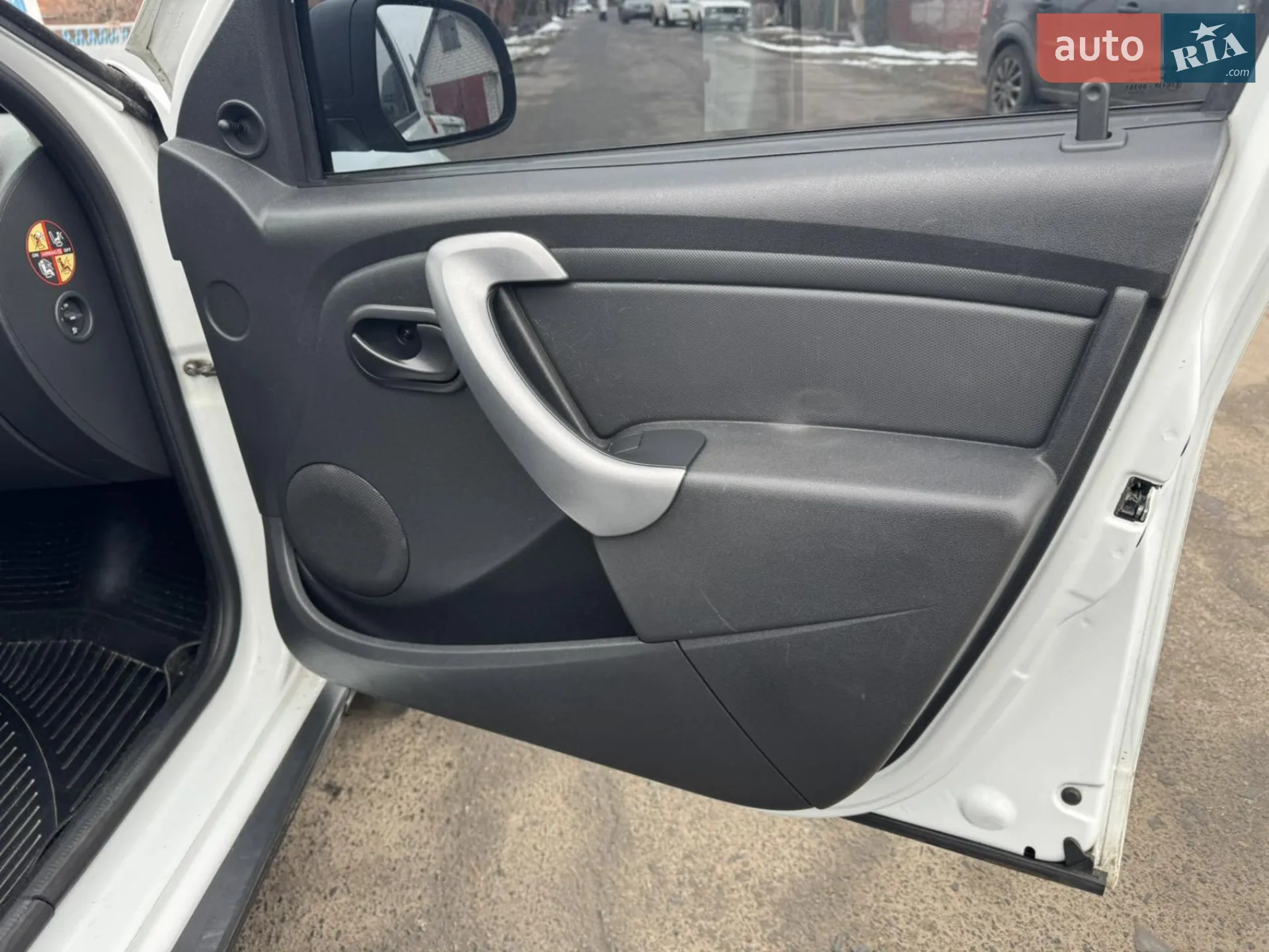 2011 Dacia Duster - мініатюра 23
