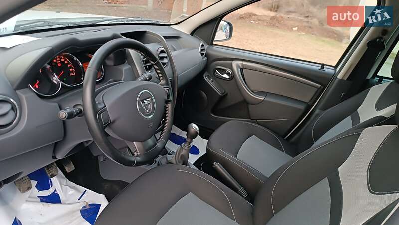 Позашляховик / Кросовер Dacia Duster 2016 в Рівному